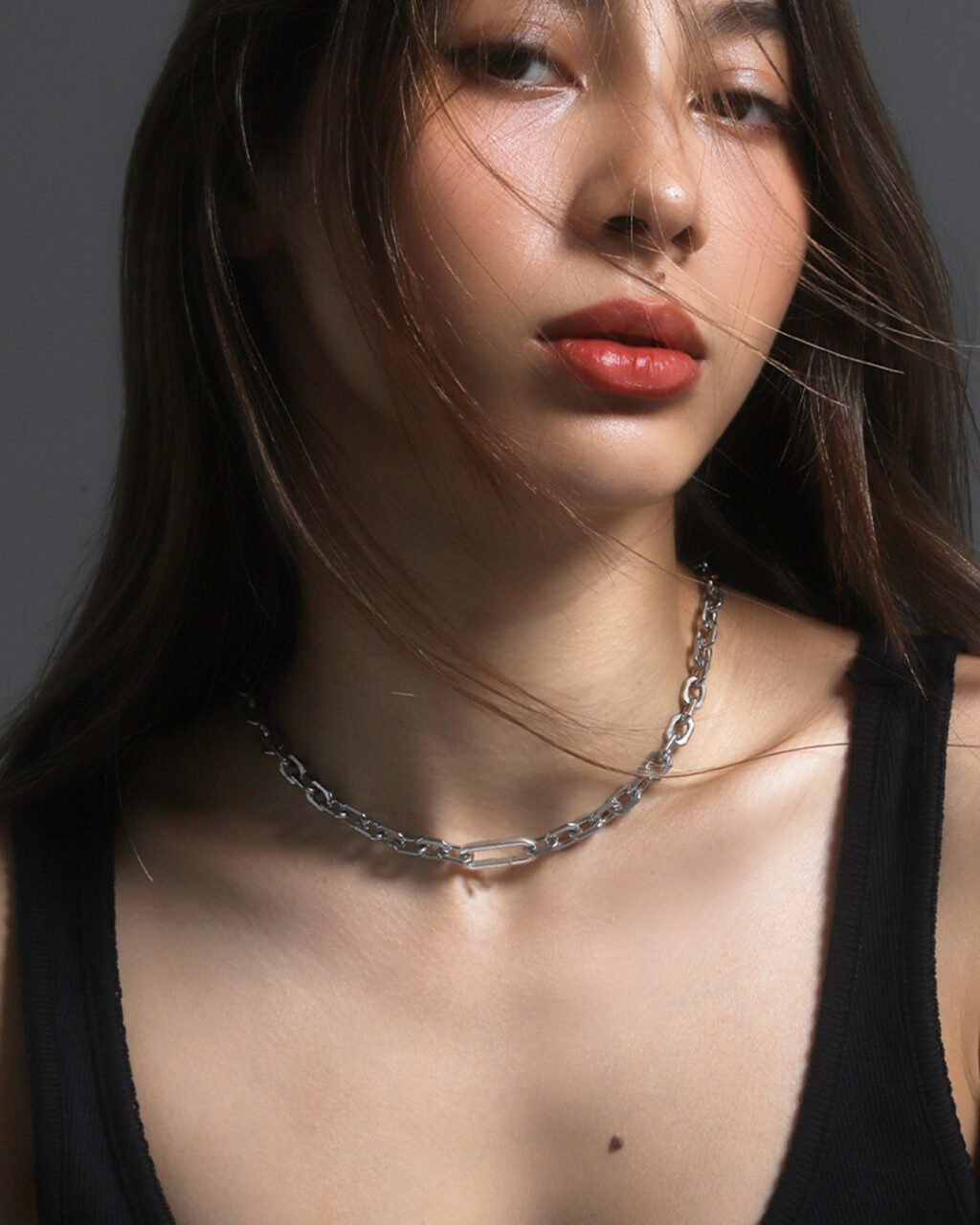 Aura Link Necklace - Image 2